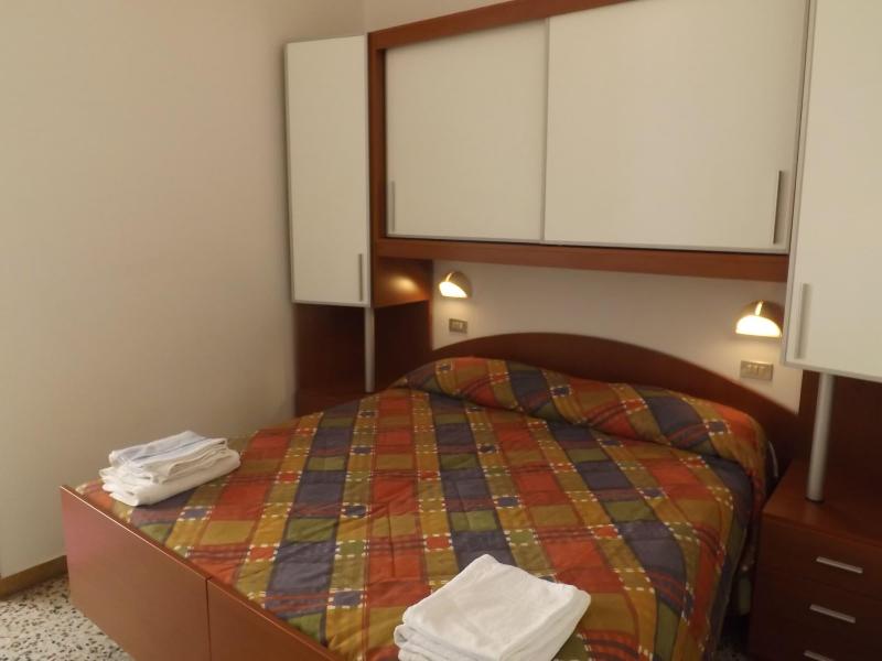 Hotel La Vela image