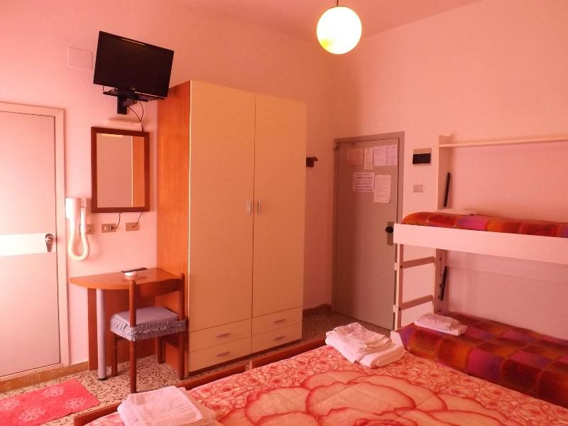 Hotel La Vela image