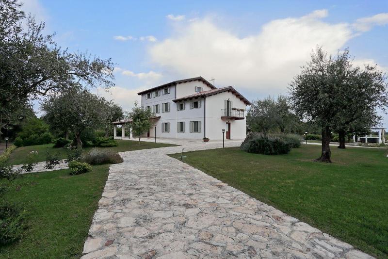 Agriturismo Casale degli Ulivi image
