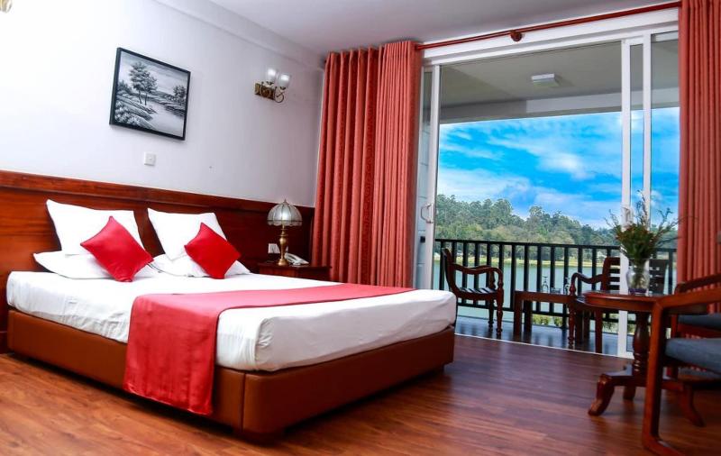 Royal Lake Hotel image