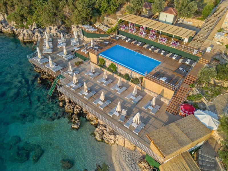Greenbeach Hotel