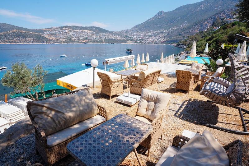 Greenbeach Hotel
