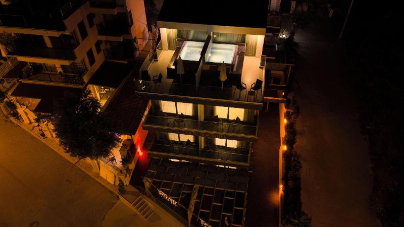 Greenbeach Hotel