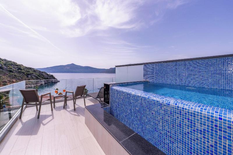 Greenbeach Hotel