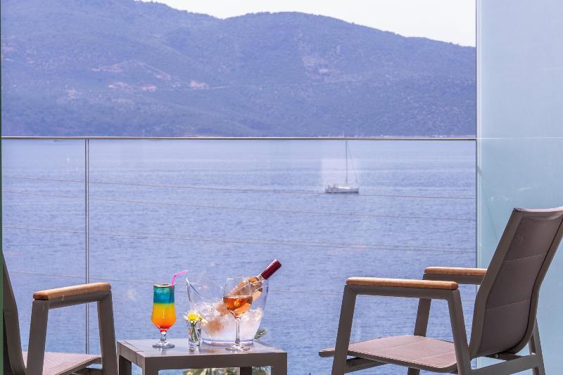 Greenbeach Hotel
