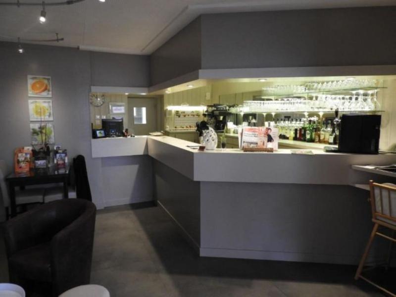 Logis Hotel Le Pelican image