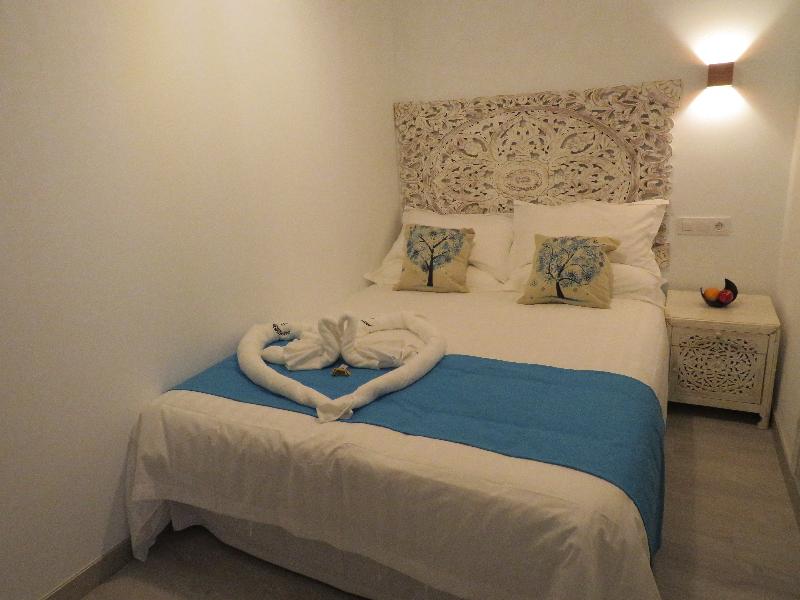 Bed room