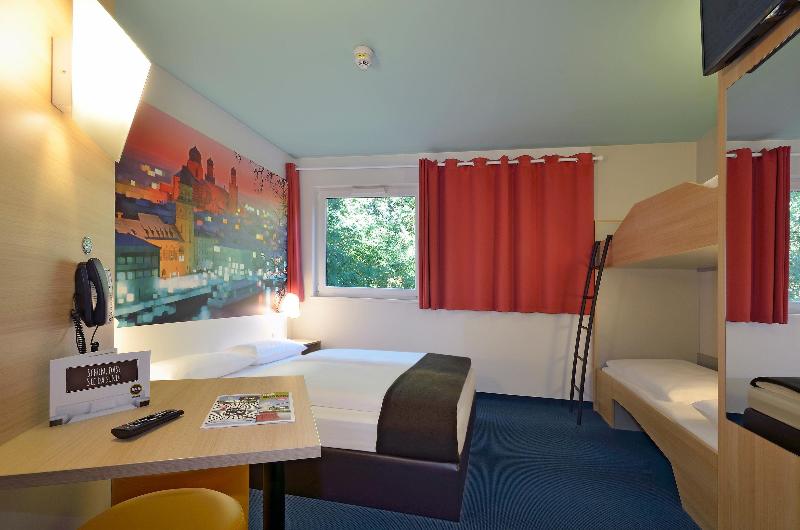 B&B HOTEL Passau-West image