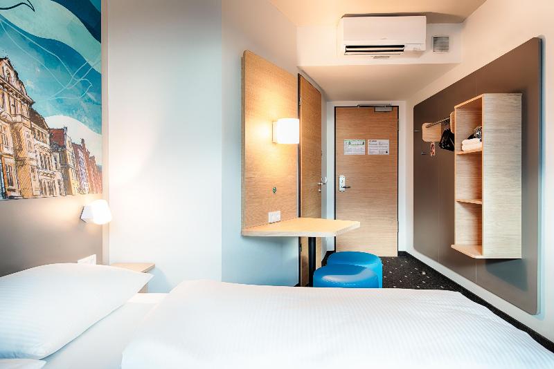 B&B HOTEL Rostock City-West image
