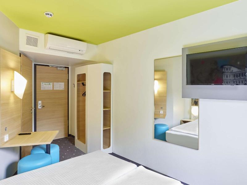 B&B HOTEL Trier image