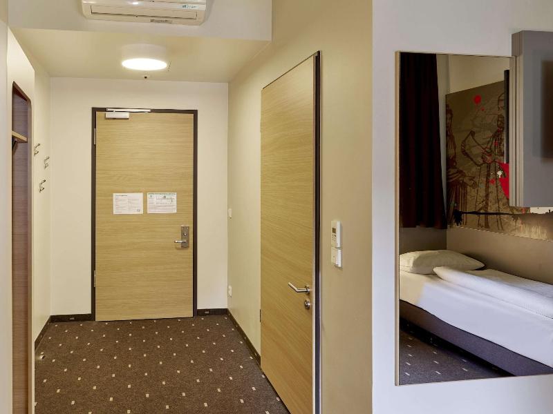 B&B HOTEL Trier image