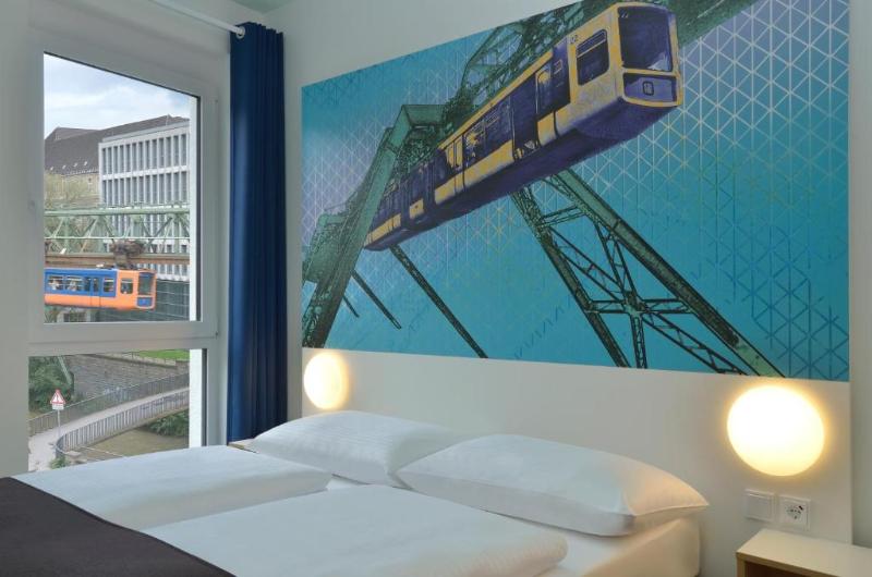 B&B HOTEL Wuppertal City Süd image