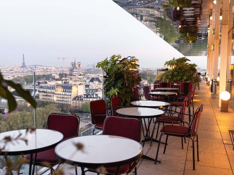 SO/ Paris image
