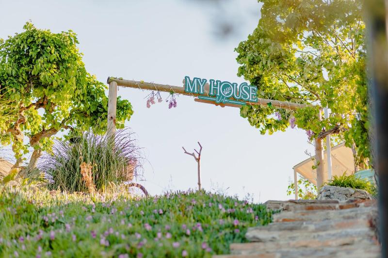Myhouse Urla Butik Otel