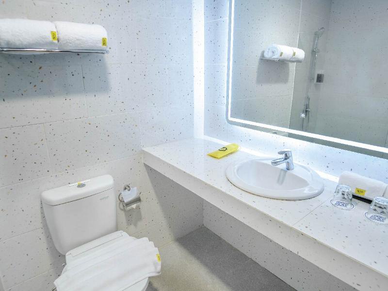 YELLO Hotel Samarinda image