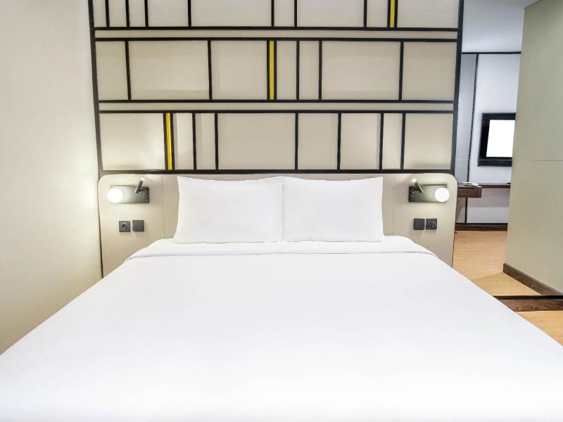 YELLO Hotel Samarinda image