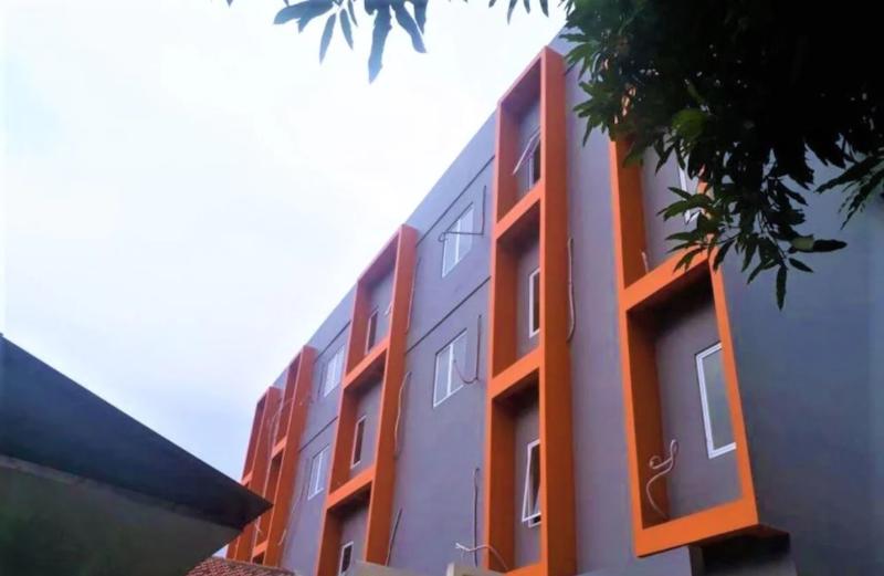 Giant Kost by ZUZU image