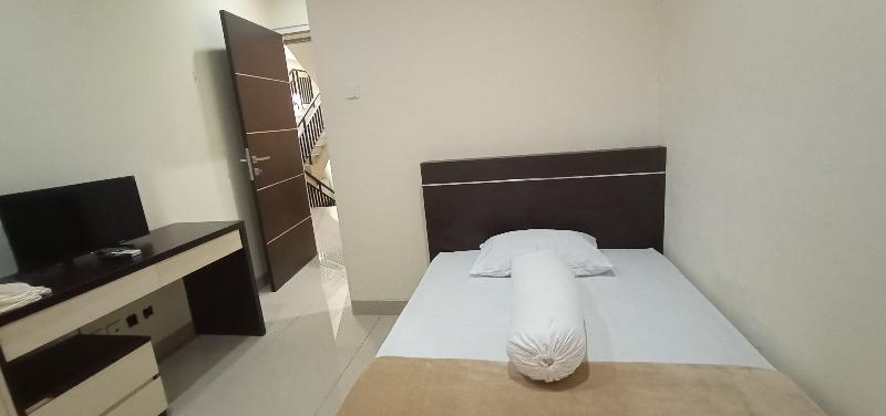 Giant Kost by ZUZU image