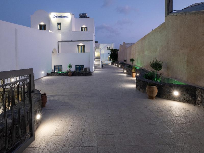 Tristhenia Hotel image