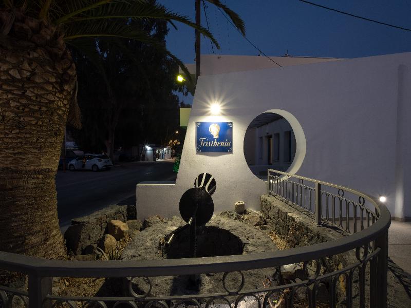 Tristhenia Hotel image