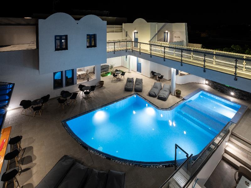 Tristhenia Hotel image