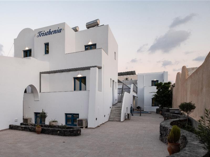 Tristhenia Hotel image