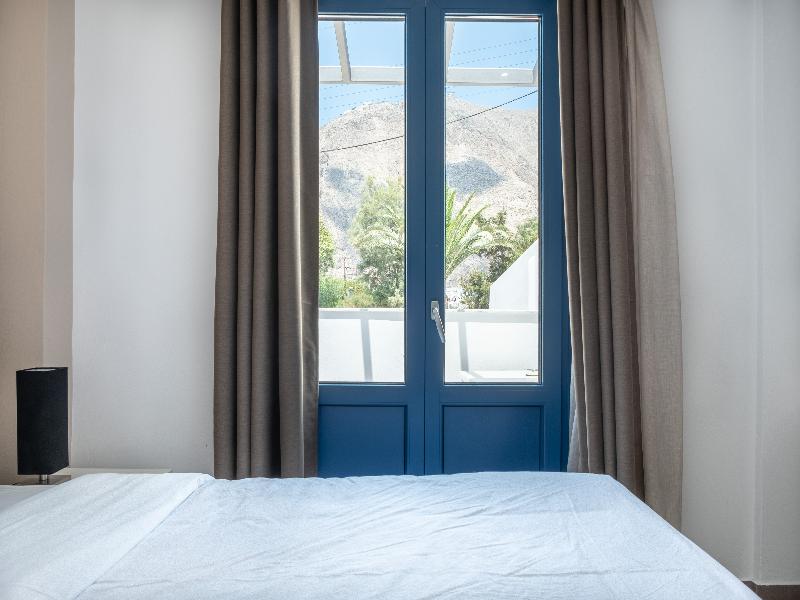 Tristhenia Hotel image