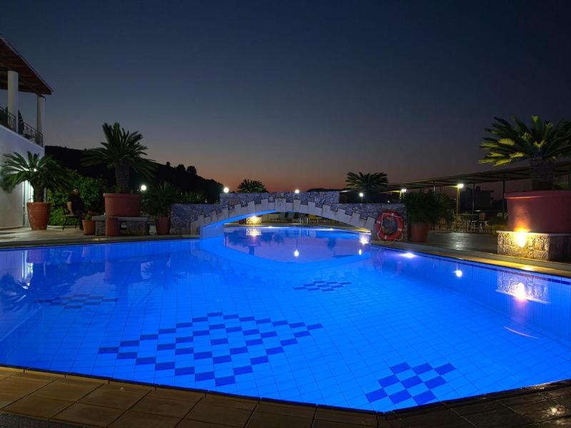 Pinelopi Apartments image