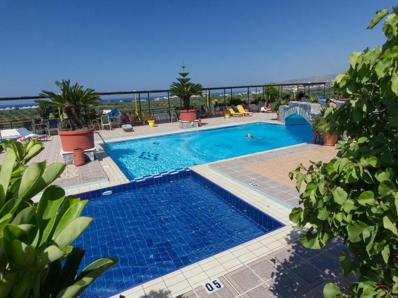 Pinelopi Apartments image