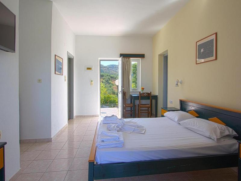 Pinelopi Apartments image