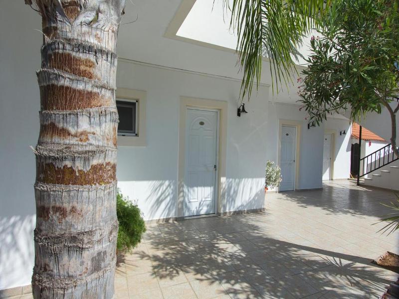 Pinelopi Apartments image