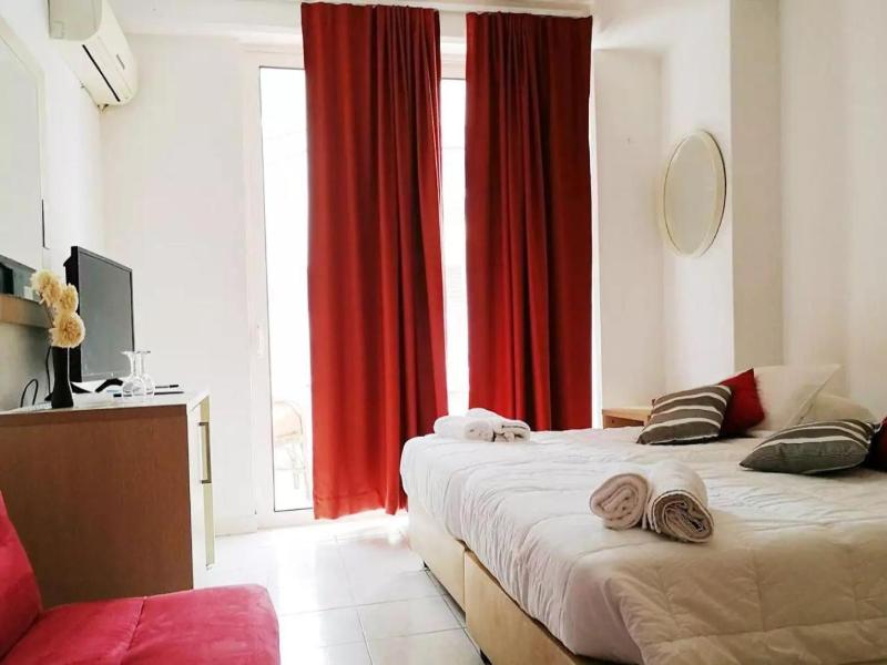Helena Hotel image