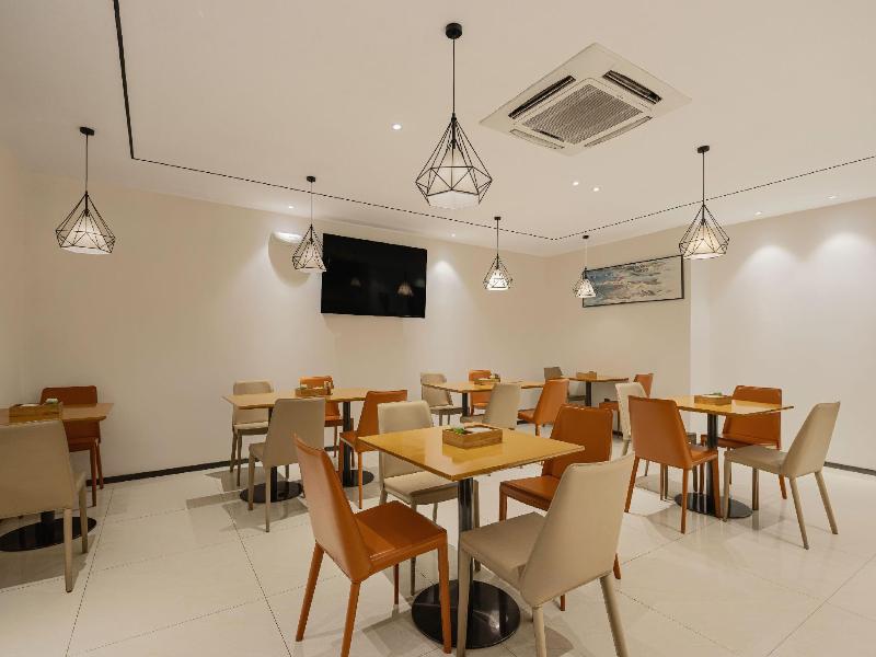 City Comfort Inn Wuzhou Teng County Bus Station image 1