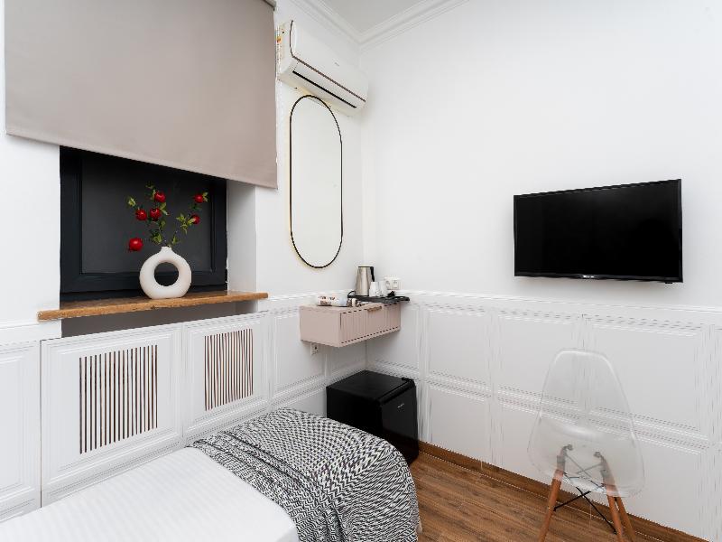 Alex Hotel image