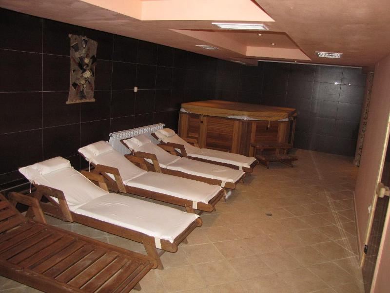 Edelweiss Inn Aparthotel image