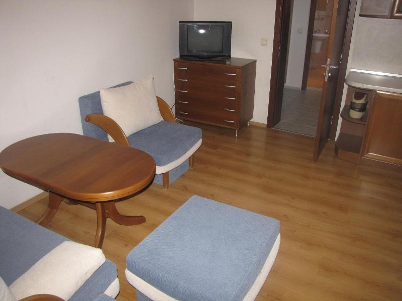 Edelweiss Inn Aparthotel image