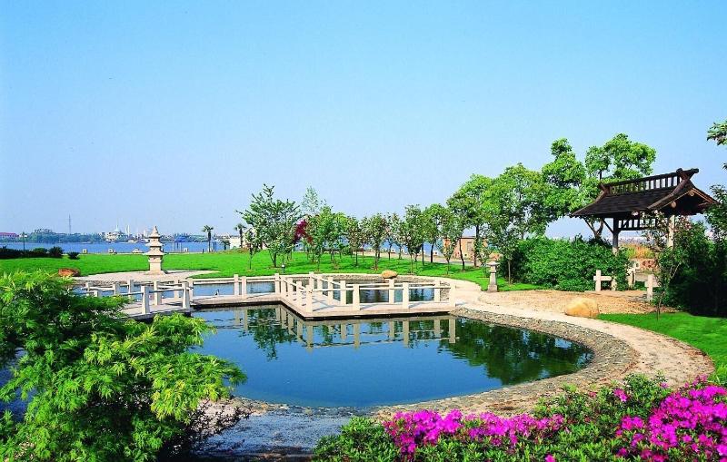 Wuxi Lakeview Park Resort image