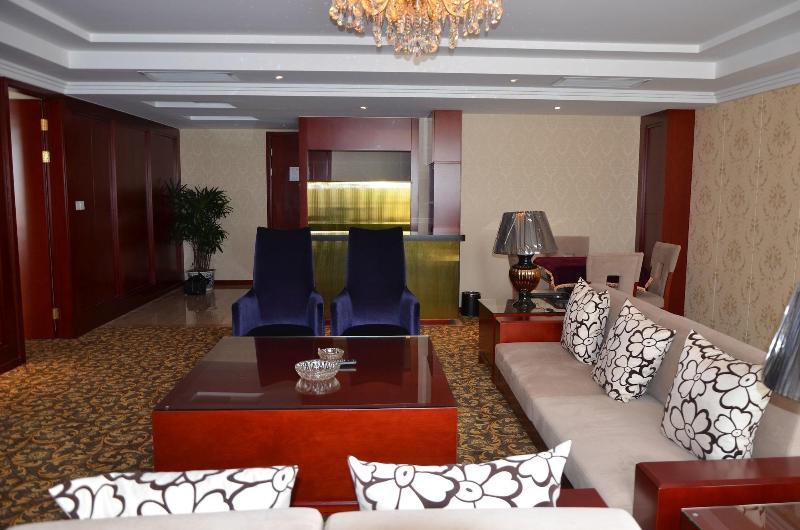Wuxi Lakeview Park Resort image