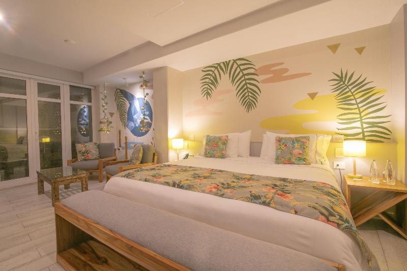 Townhouse Boutique Hotel image