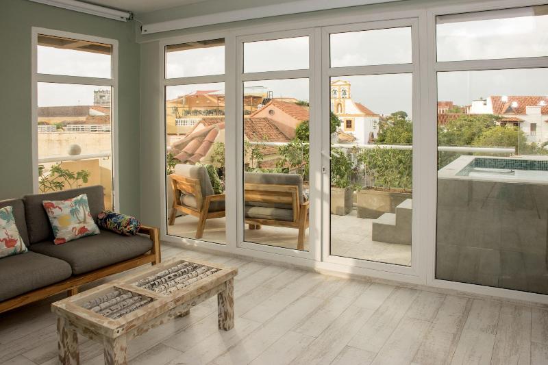 Townhouse Boutique Hotel image