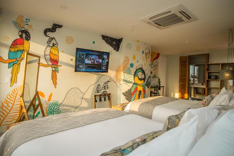 Townhouse Boutique Hotel image