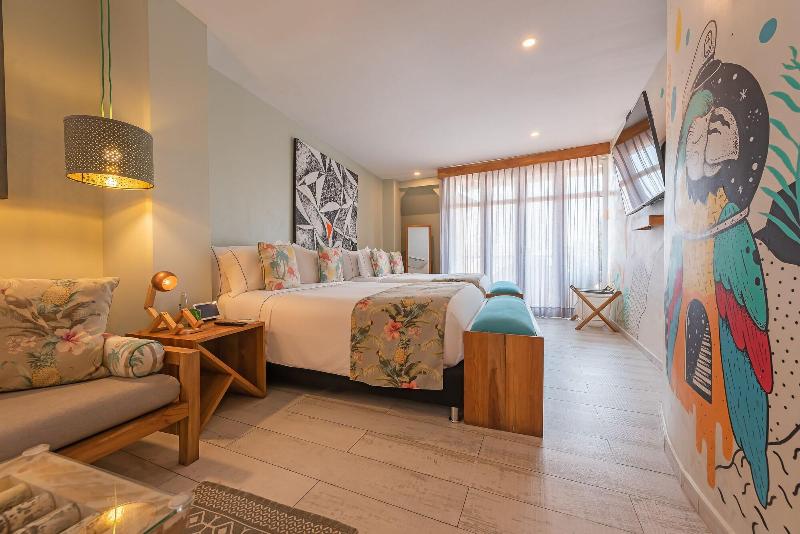 Townhouse Boutique Hotel image