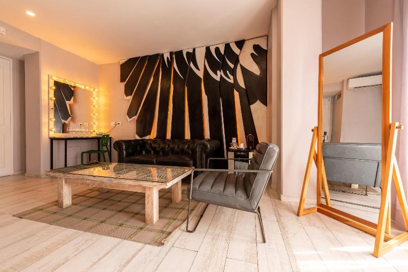 Townhouse Boutique Hotel image