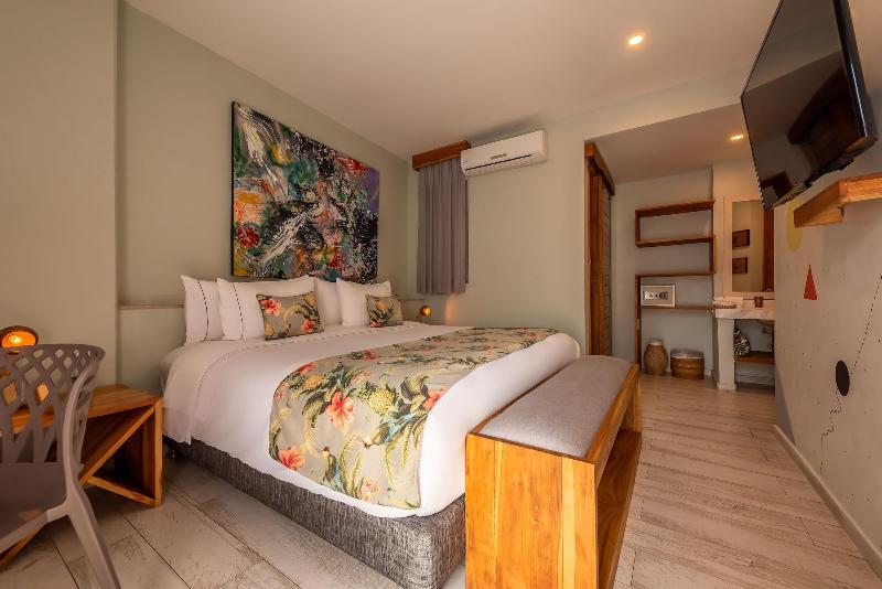 Townhouse Boutique Hotel image