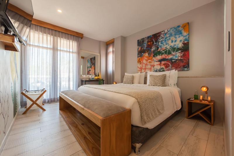 Townhouse Boutique Hotel image
