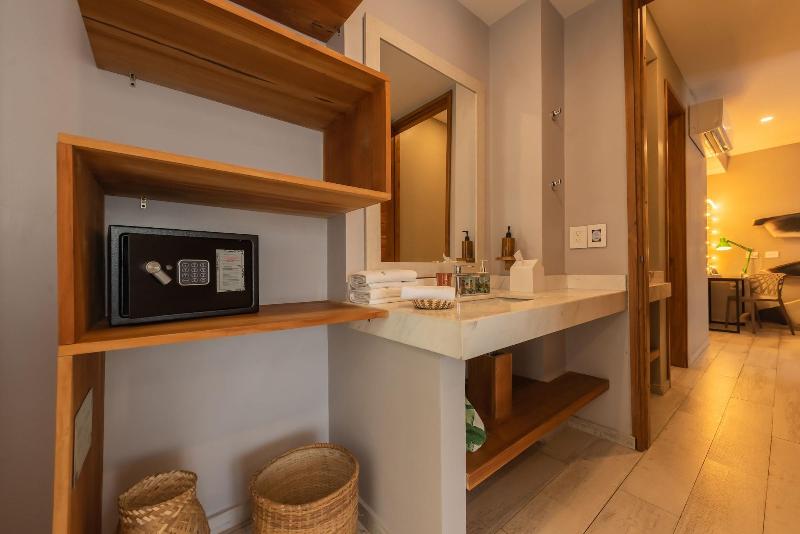 Townhouse Boutique Hotel image