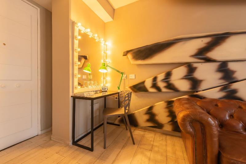 Townhouse Boutique Hotel image