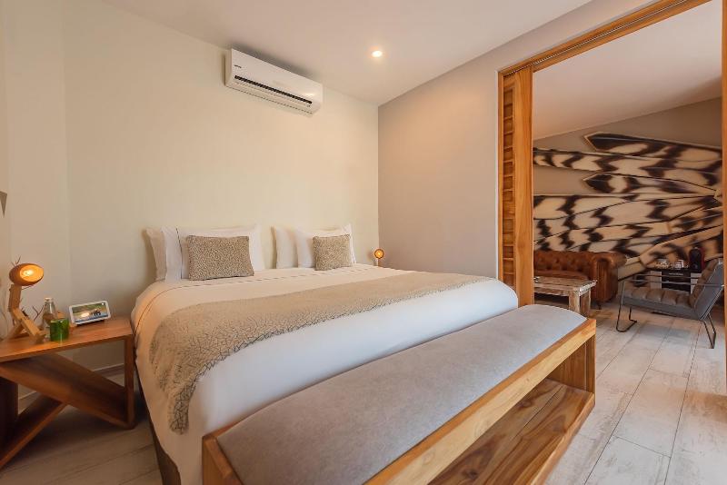 Townhouse Boutique Hotel image