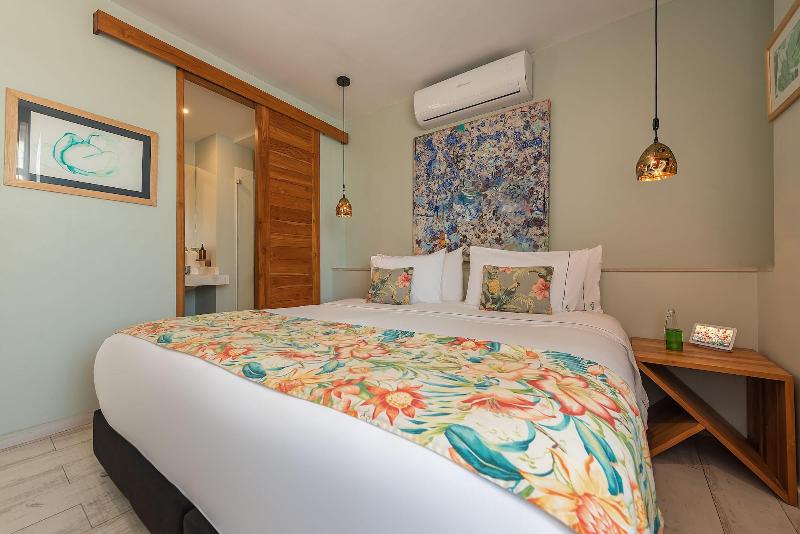 Townhouse Boutique Hotel image