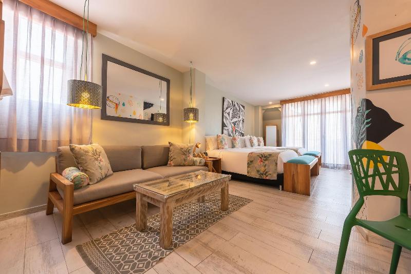 Townhouse Boutique Hotel image